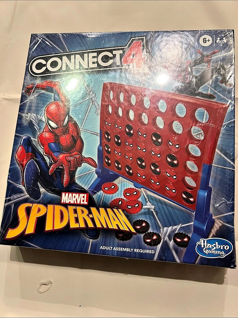 Hasbro Gaming Connect 4 Marvel Spider-Man Edition Board Game